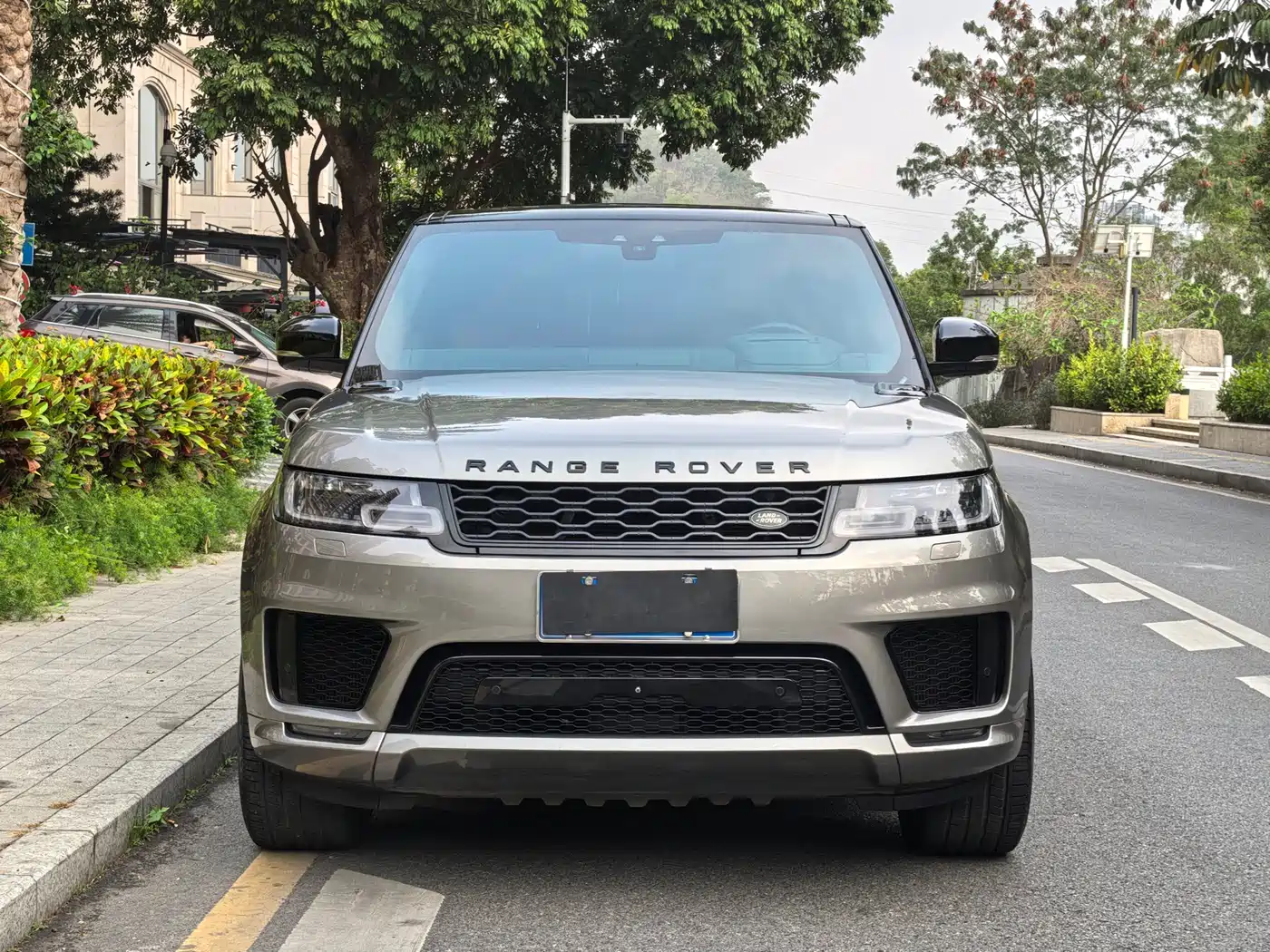 Land Rover Range Rover Sport 2018 3.0 SC V6 Fashion Genesis DYNAMIC фото 2