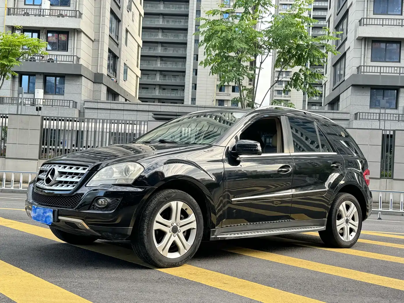 Mercedes-Benz M-Class 2010 ML 350 4MATIC Luxury фото 2