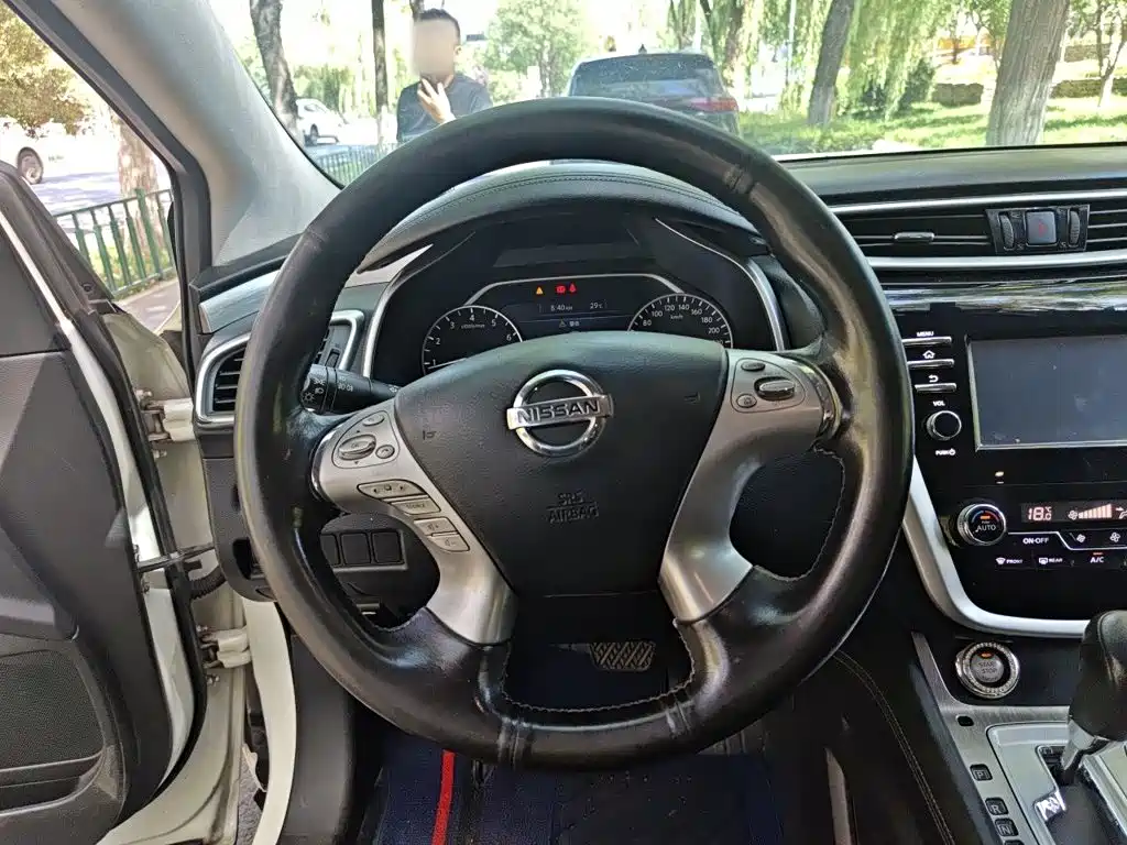 Фото 11 - Nissan Murano