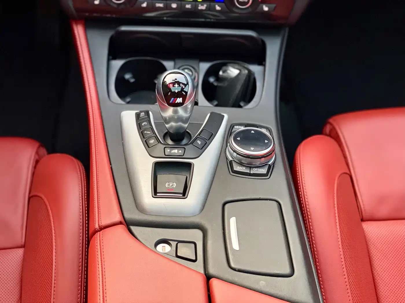 BMW M5 2015 2014 M5 Year of the Horse Limited Edition