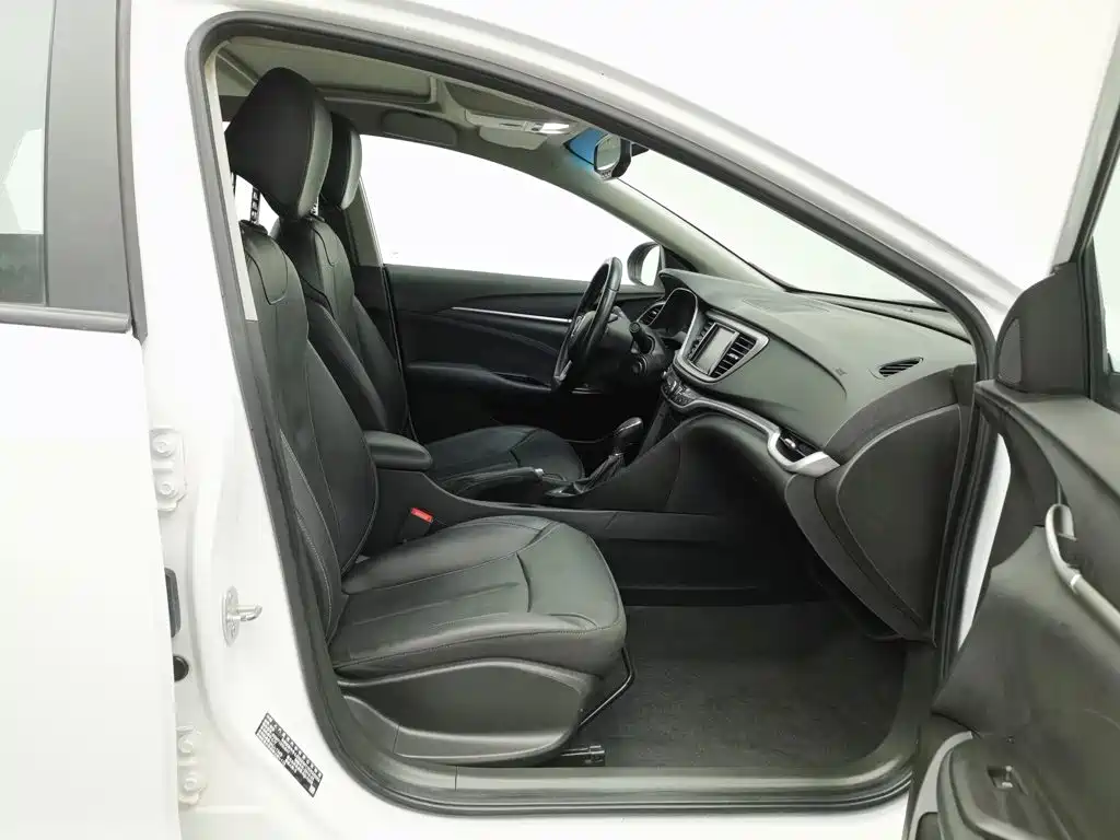 Фото 23 - Buick Excelle