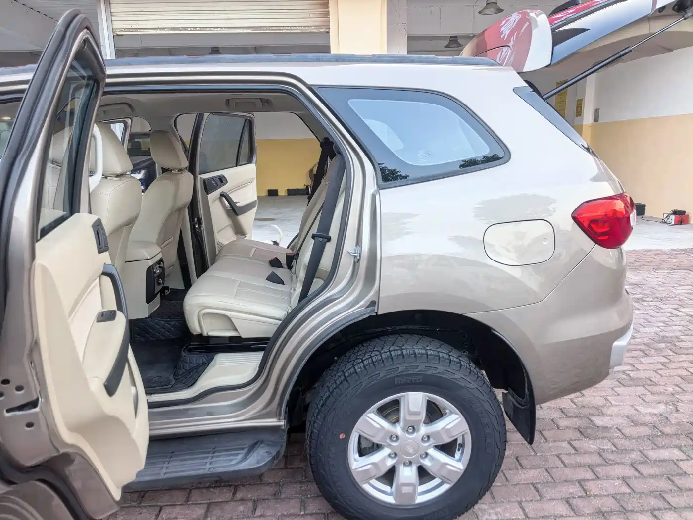 Ford Everest 2021 2020 2.3T Gasoline Automatic 4WD Elite 5-seater