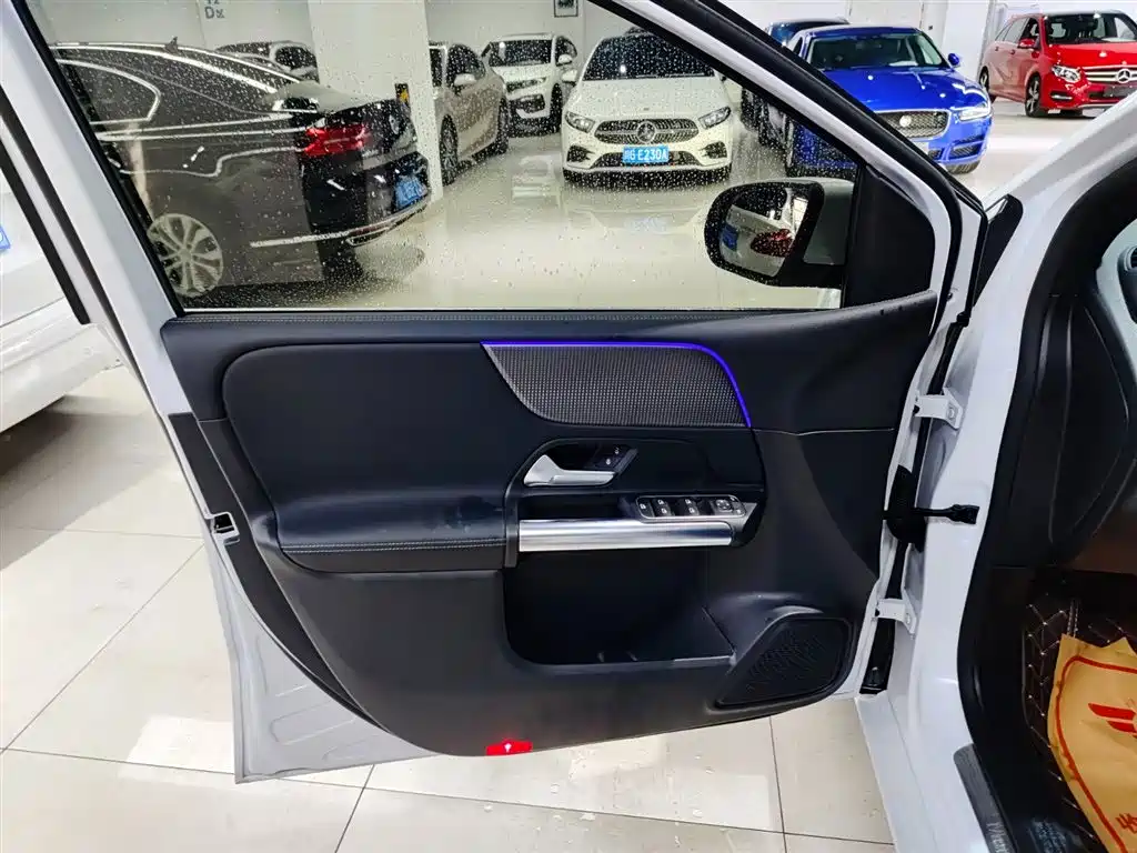 MERCEDES-BENZ CLASS B