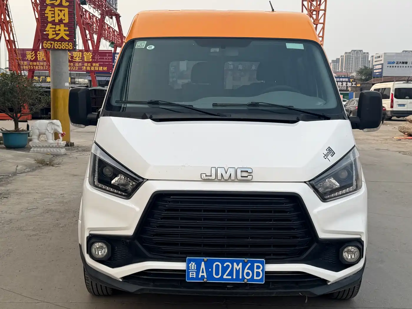 Jiangling Tesun 2021 2021 2.8T Space King Taurus Edition Short Wheelbase Medium-high Roof 6-seater Diesel China VI JX493