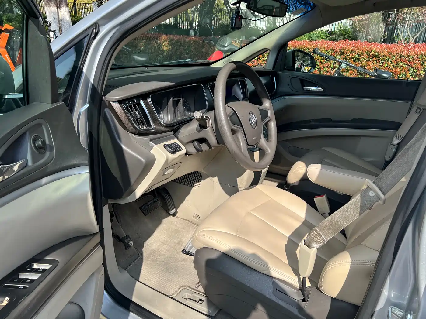 Buick GL8 2013 2.4L CT Luxury Business Comfort Edition фото 8