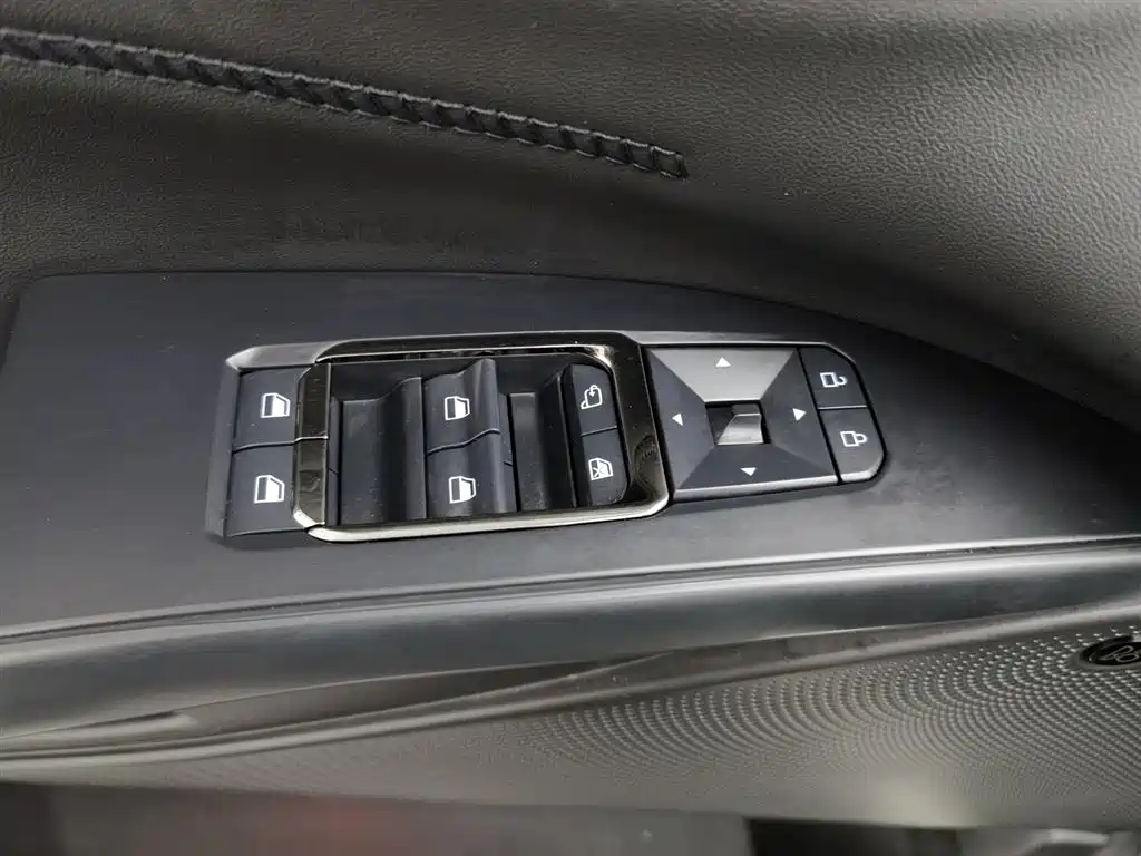 FORD EVOS