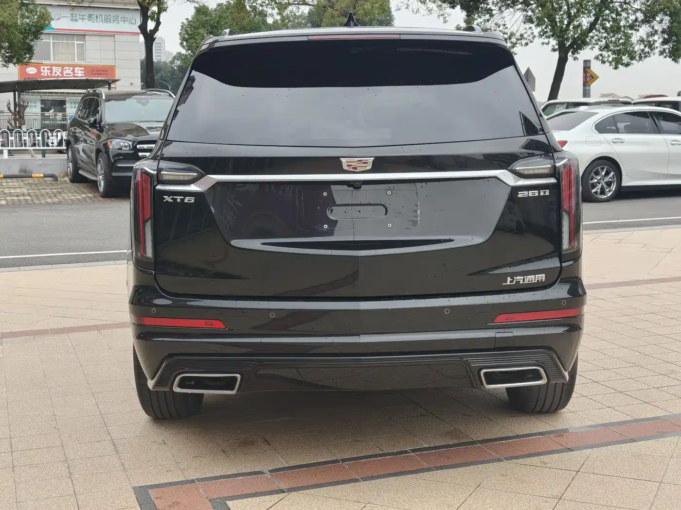 CADILLAC XT6