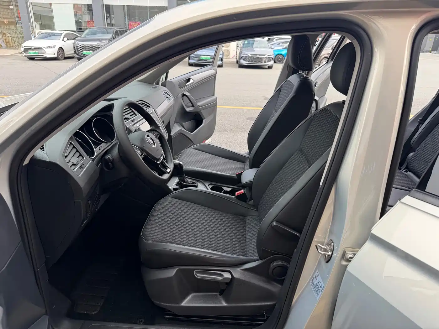 Volkswagen Tiguan L 2019 330TSI Automatic 2WD Trend Edition China VI фото 30