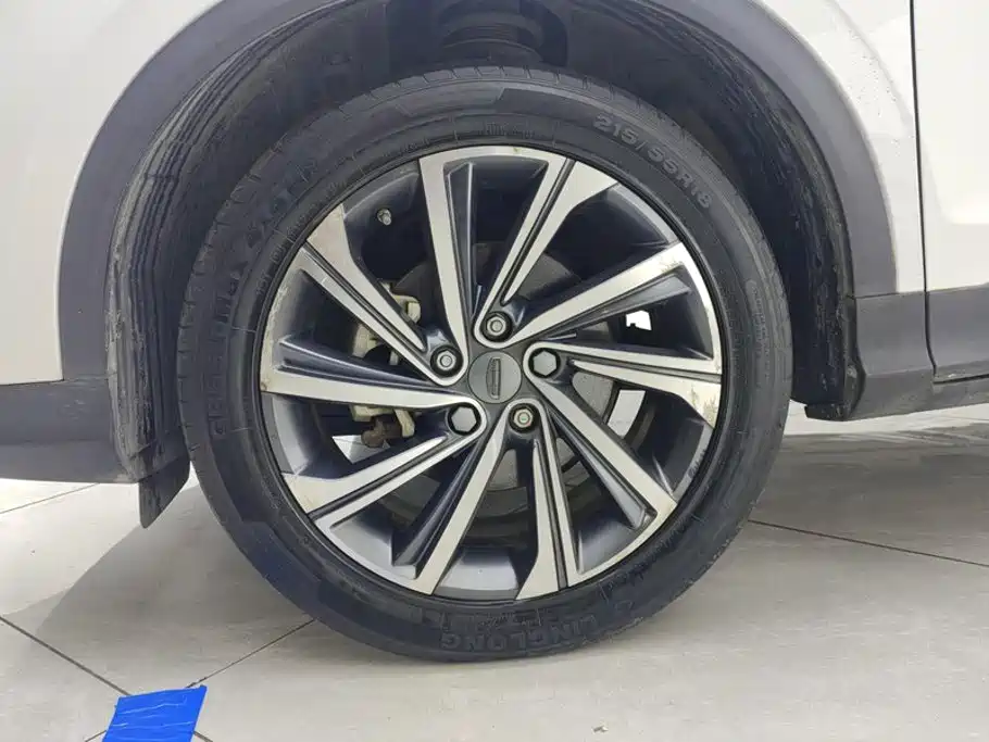 Geely Binyue 2019 2019 260T DCT Knight China VI