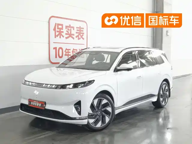 Dongfeng Yipai eπ008 2024