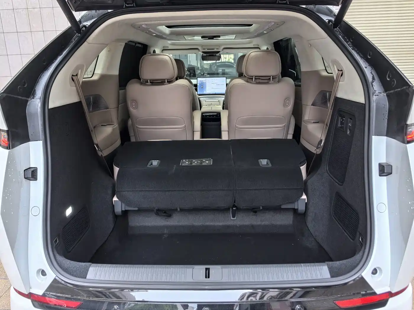 XPeng X9 2025 2025 Extended Range Edition