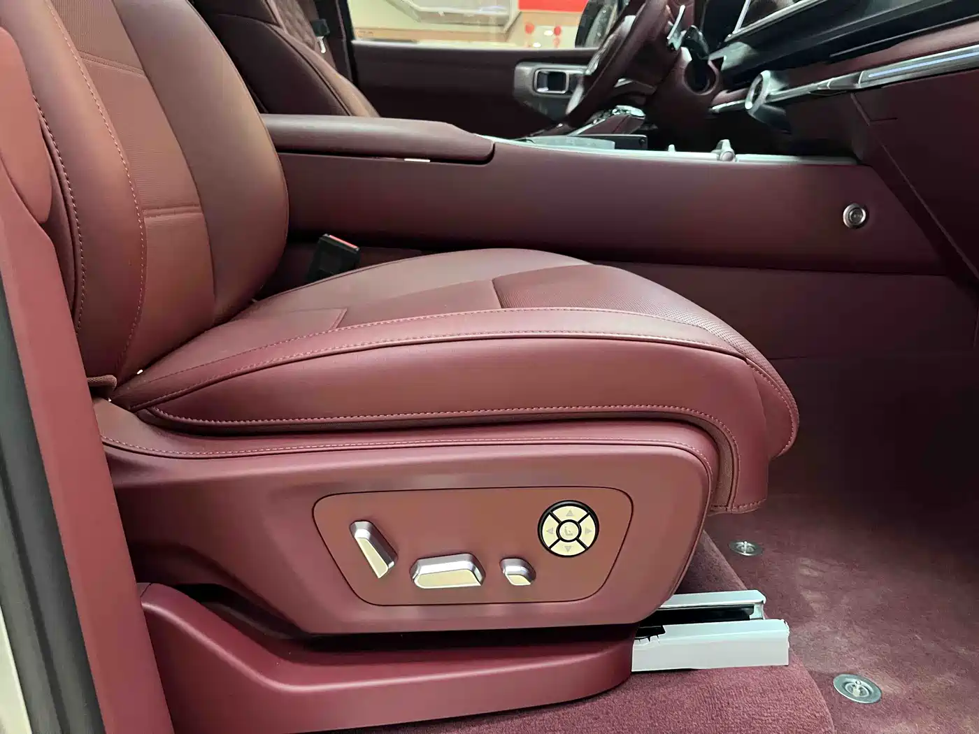 TANK TANK 700 NEW ENERGY