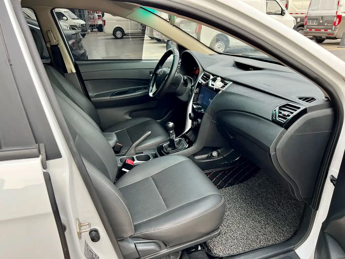 BYD F3 2020 1.5L Manual Luxury Edition фото 5