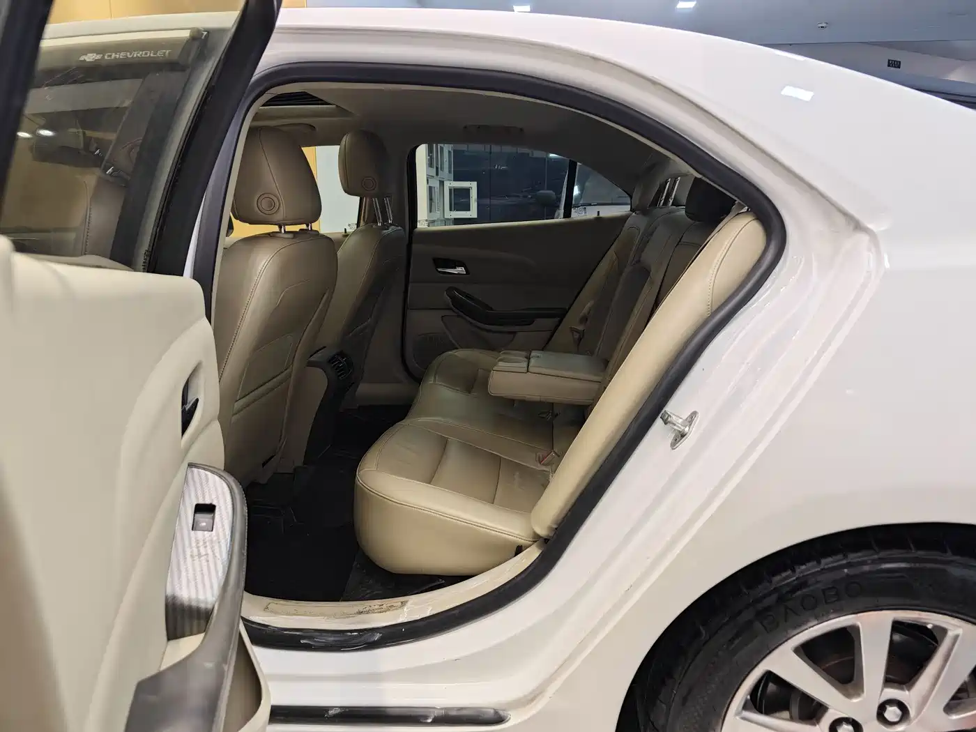 Chevrolet Malibu 2013 2.0L Automatic Luxury Edition фото 21
