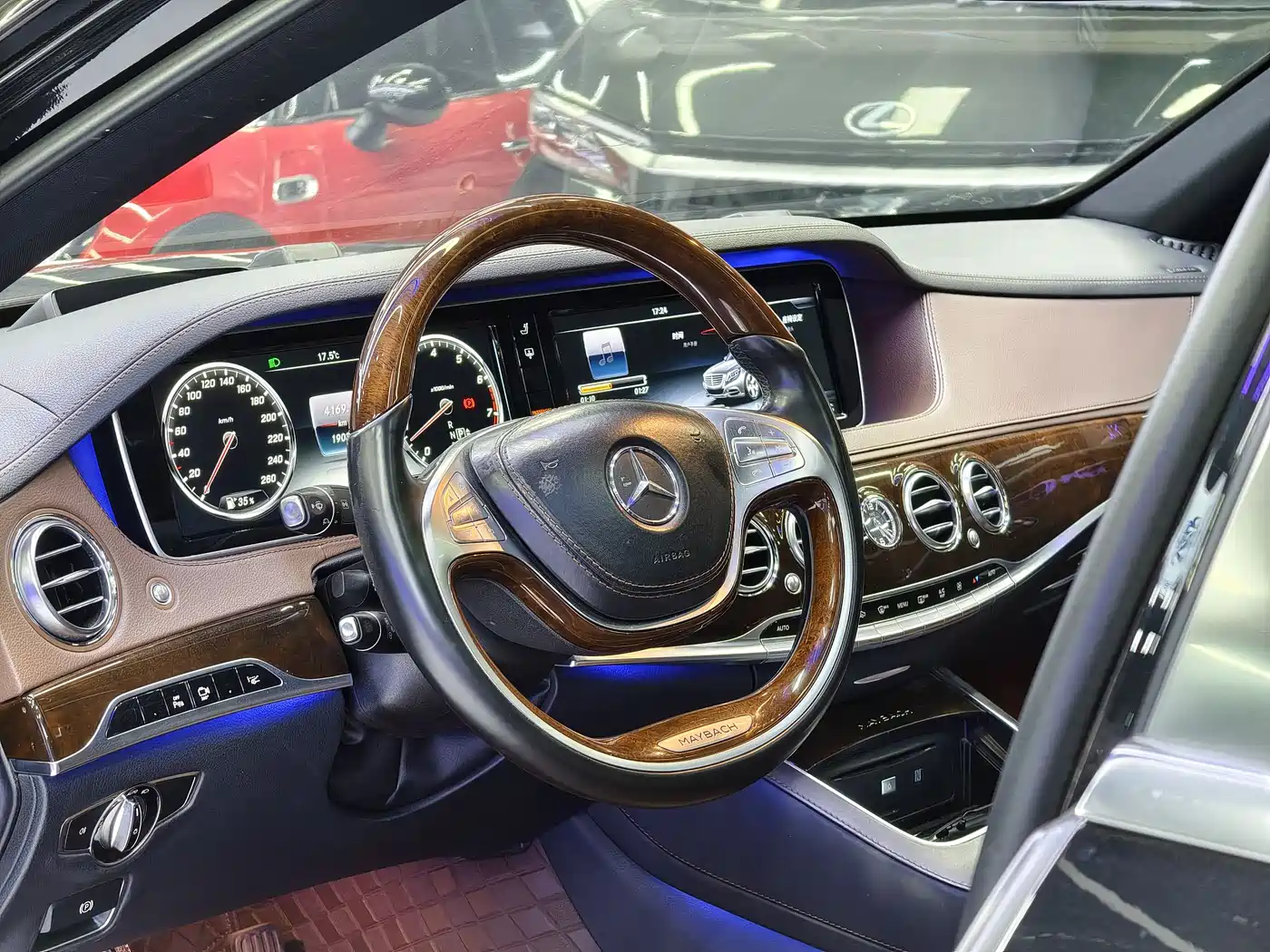 Mercedes-Benz Maybach S-Class 2016 S 400 4MATIC фото 14