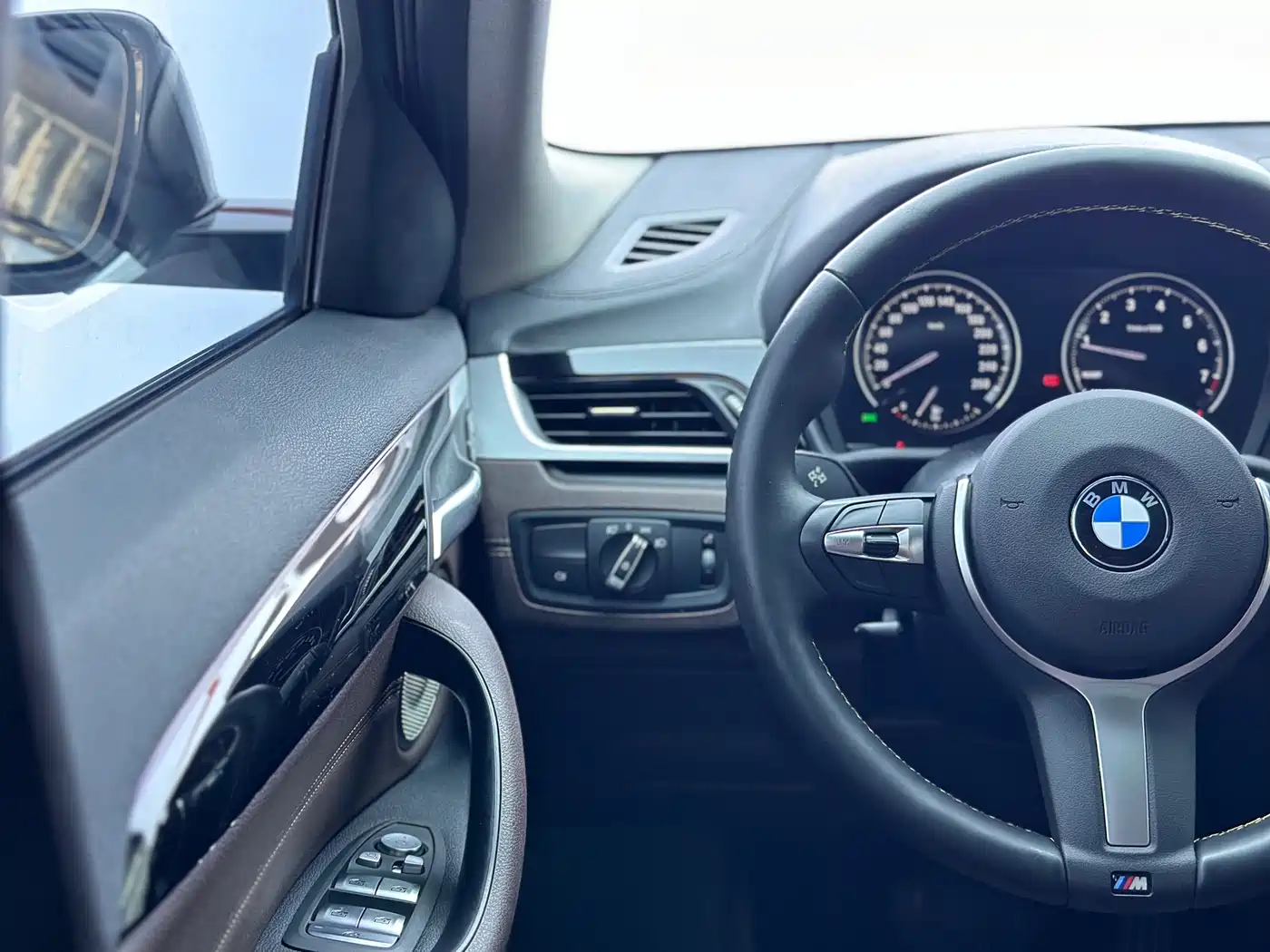 BMW X2 2023 sDrive25i M Off-Road Package фото 13