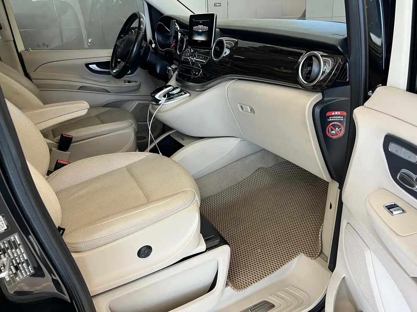 Mercedes-Benz V-Class 2016 2016 V 260 Navigator