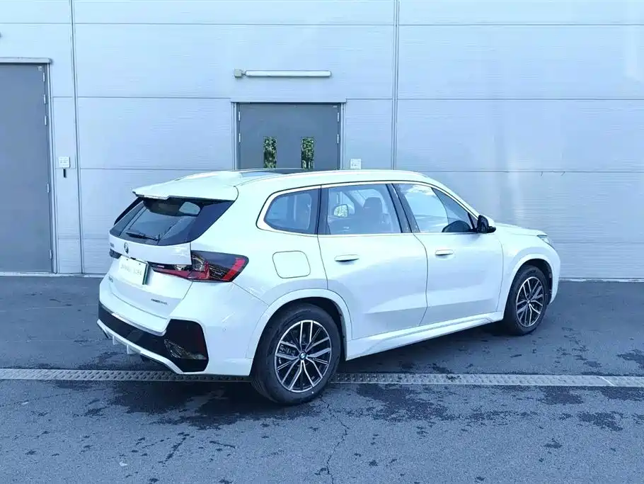 BMW iX1 2026 2026 eDrive25L M Sport Package