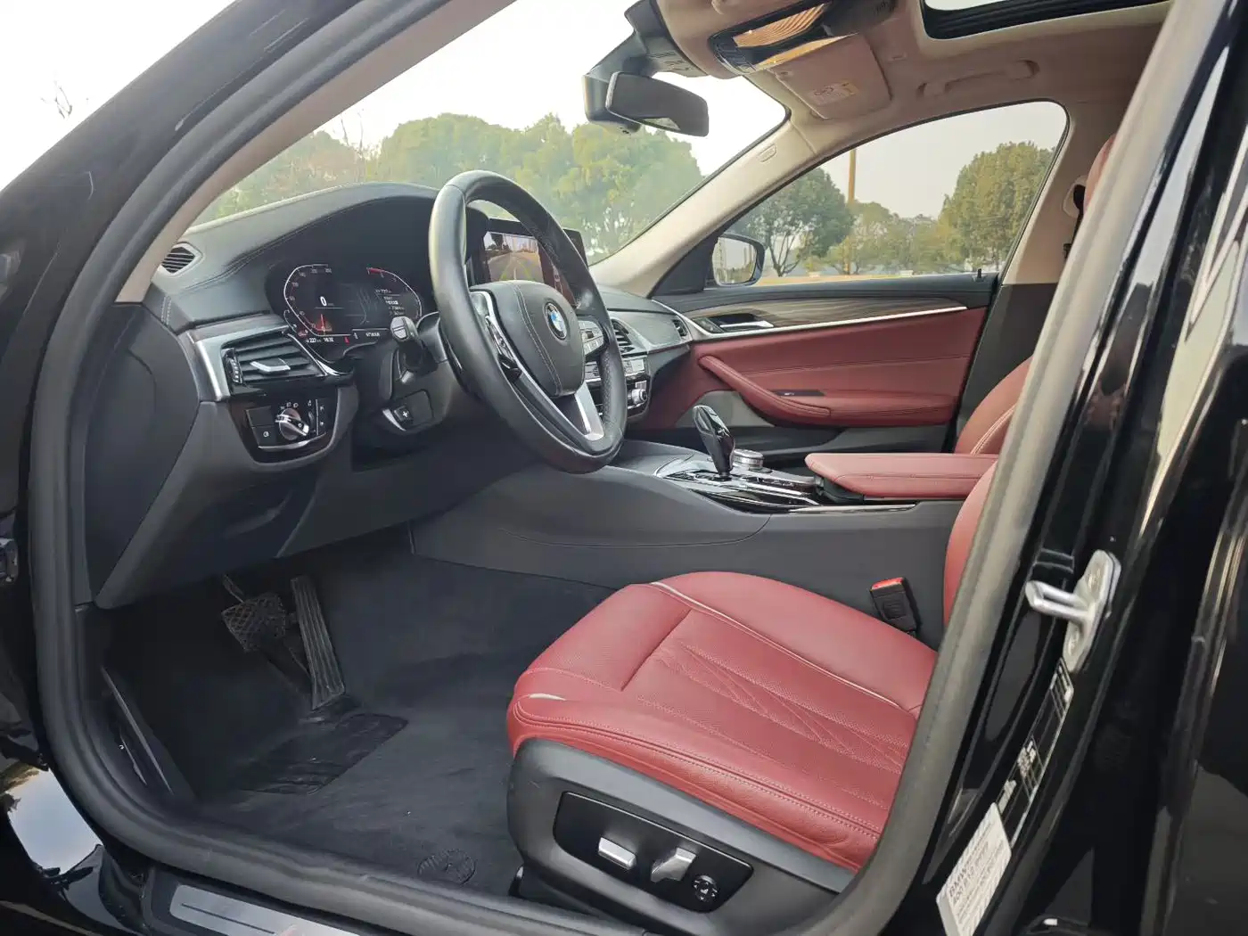BMW 5 Series 2021 530Li Leading Luxury Package фото 7