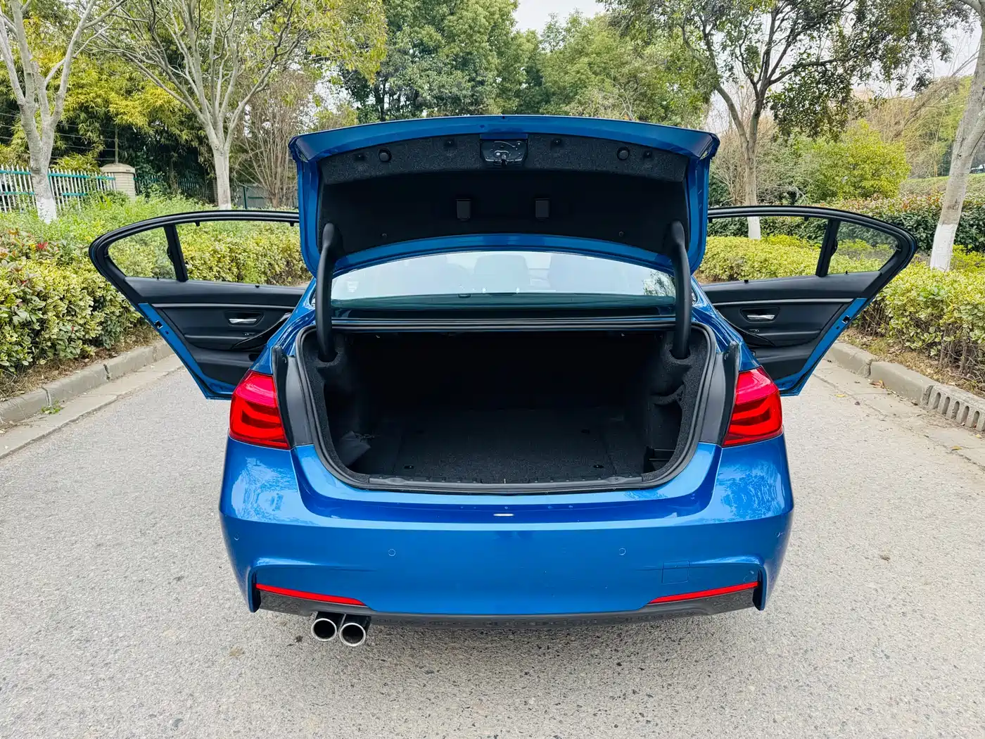 BMW 3 Series 2017 320Li M Sport фото 12