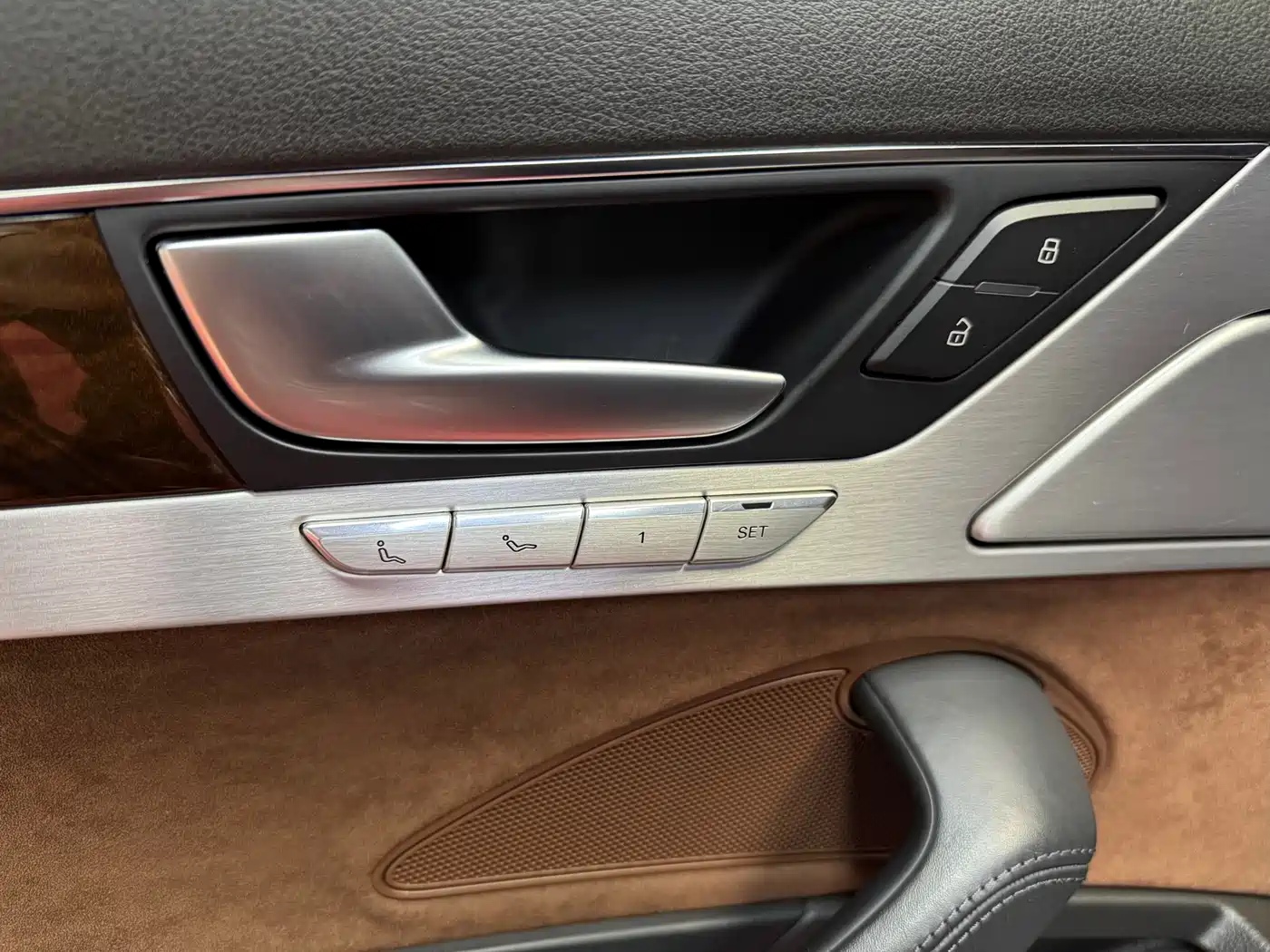 Audi A8 2014 A8L 45 TFSI quattro Luxury фото 33