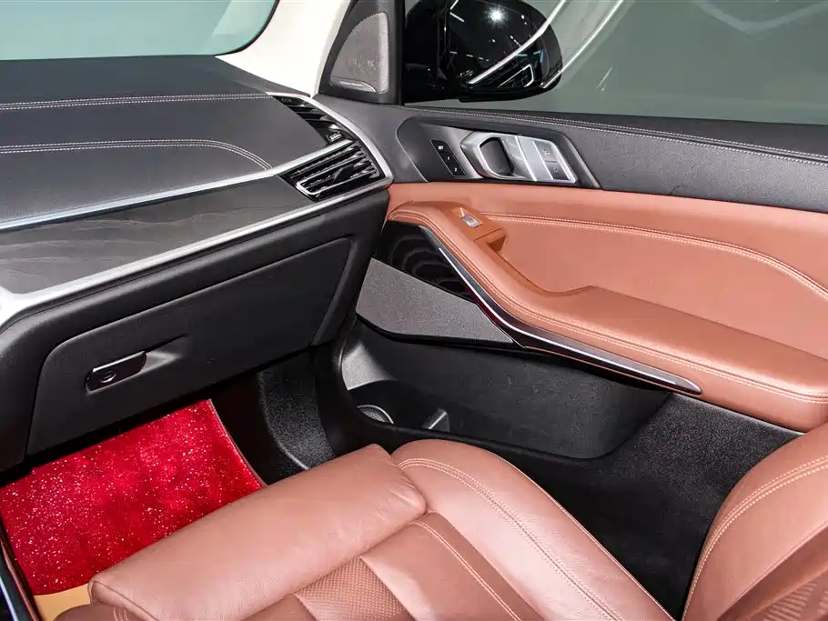 BMW X7 2020 xDrive40i Leading Luxury Package фото 25