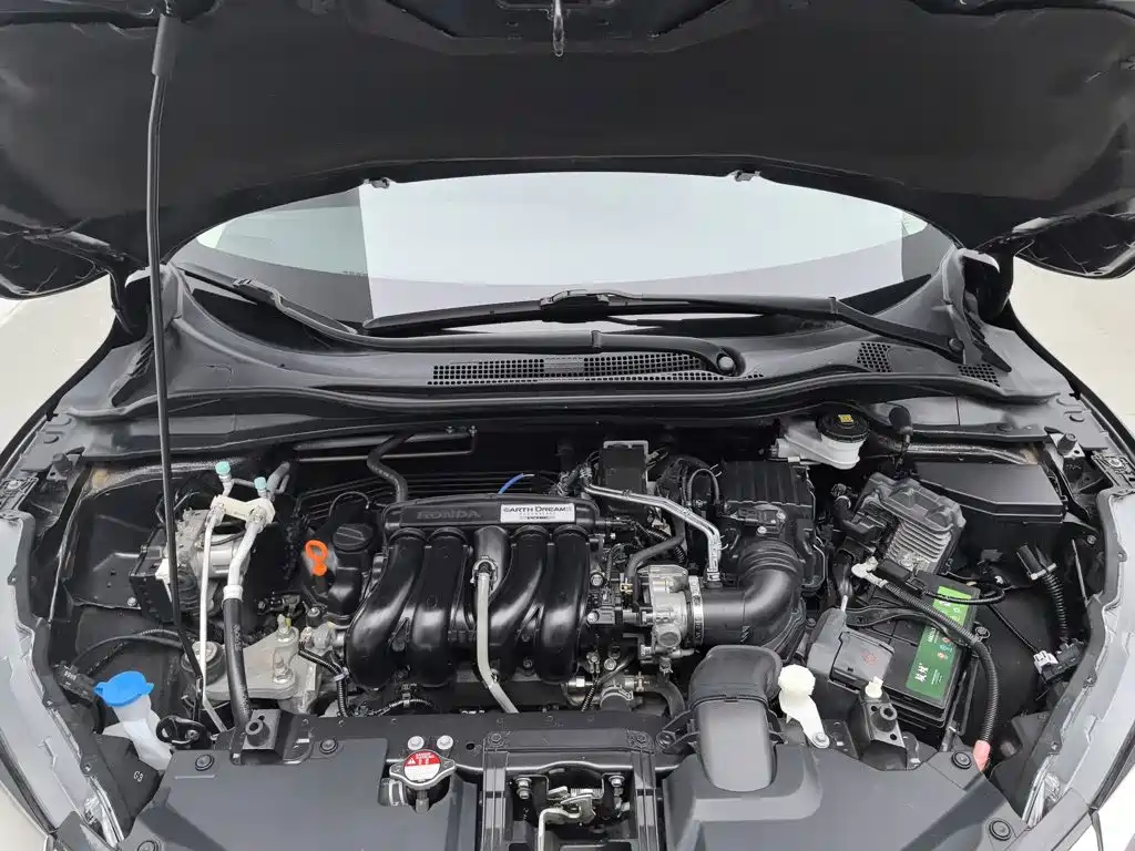 Фото 6 - Honda Vezel