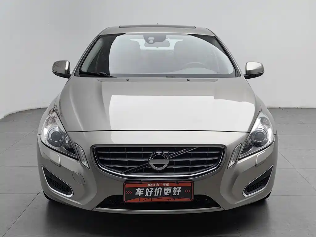 Volvo S60 (Import) 2013 2013 Model T5 Comfort Edition