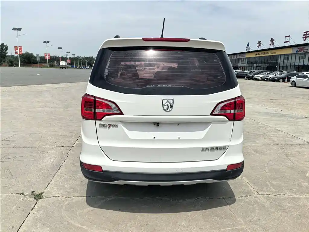 Baojun 730 2019 2016 1.5L Manual Premium 7-Seater (China V)