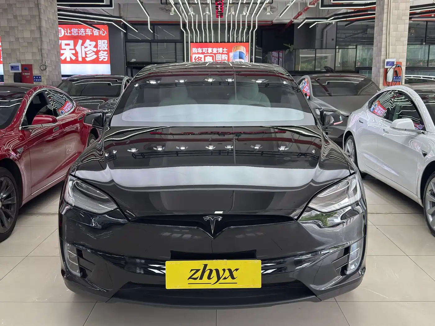 Фото 8 - Tesla Model X