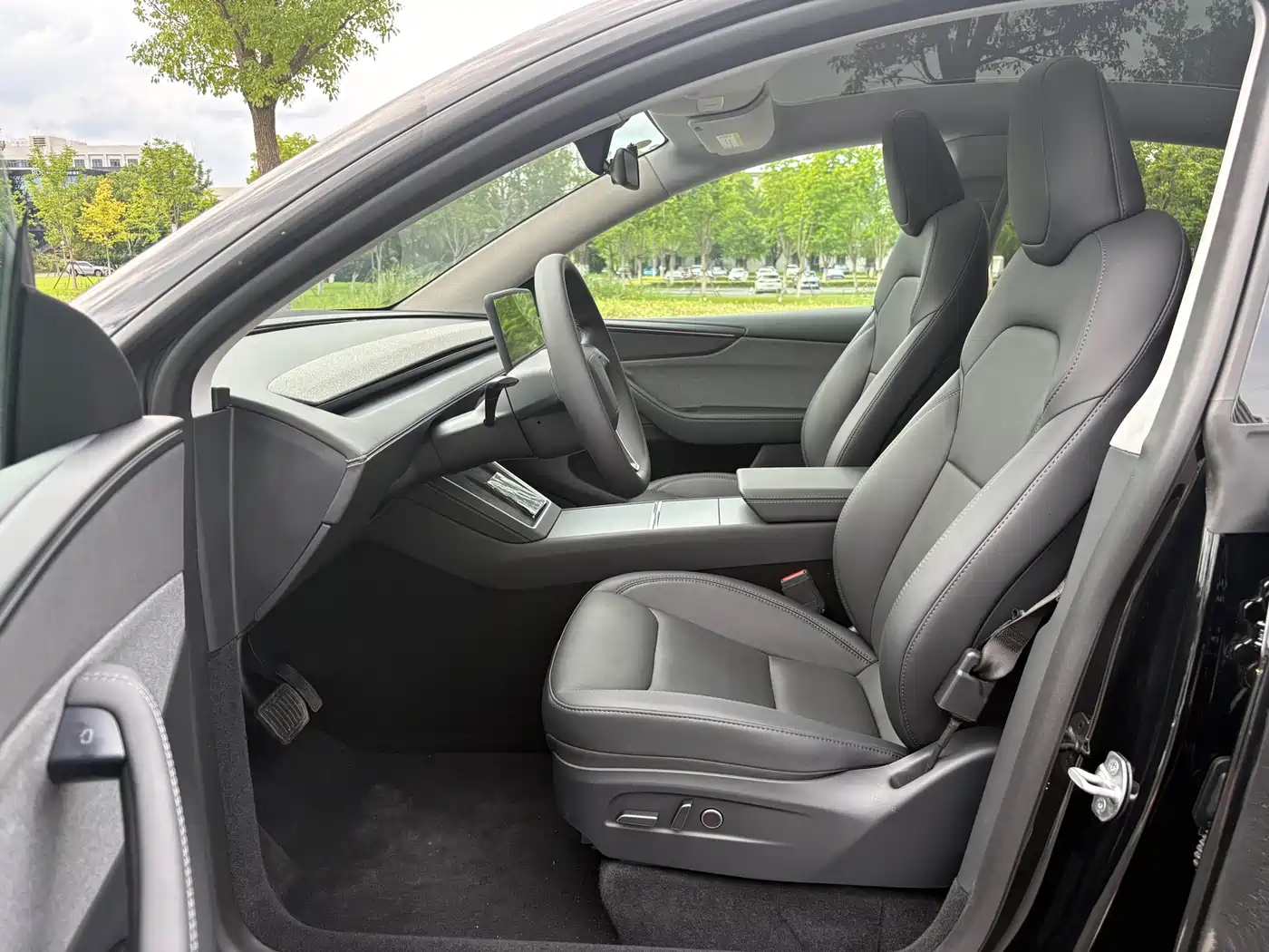 Tesla Model Y 2026 2026 Long Range Rear-Wheel Drive