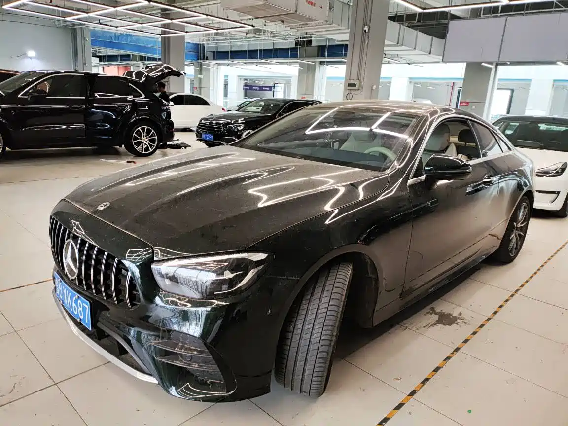 MERCEDES-BENZ E CLASS