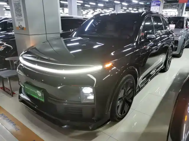 Li Auto L7 2025