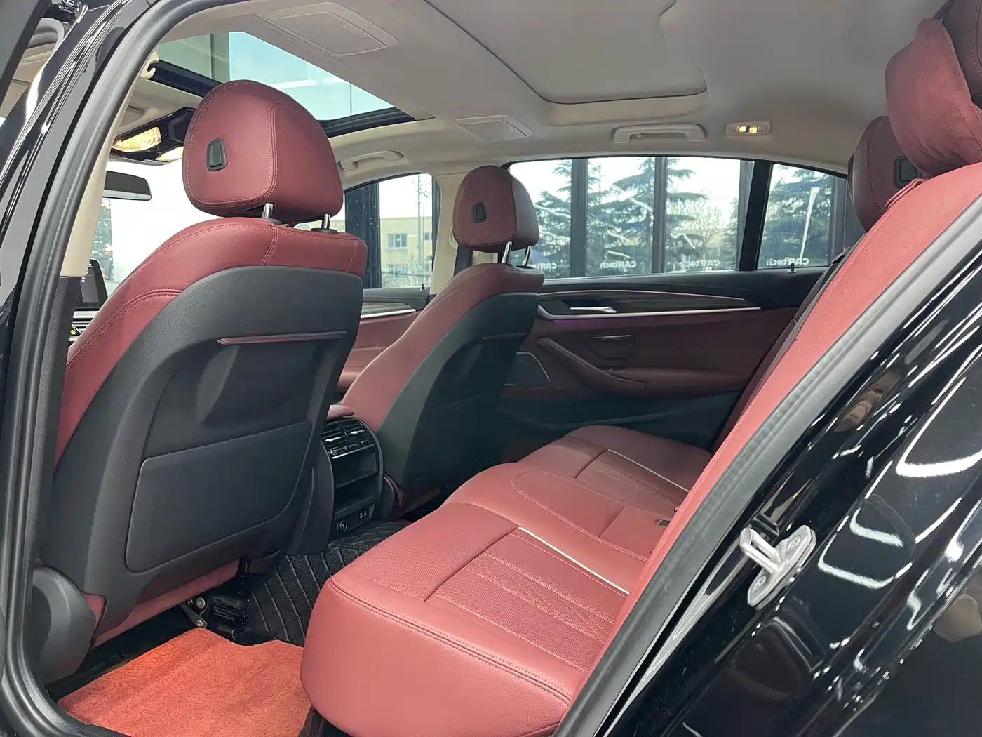 BMW 5 Series 2022 530Li Leading Luxury Package фото 17