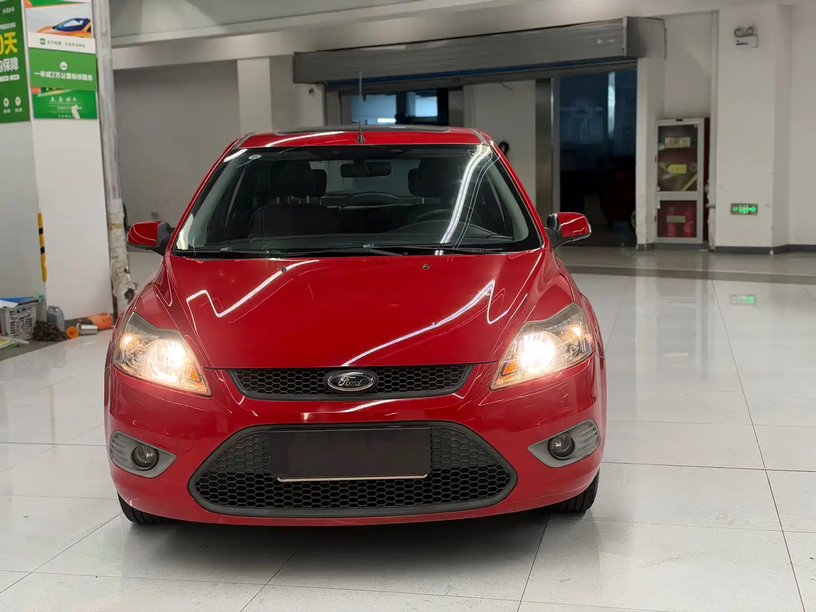 Фото 2 - Ford Focus