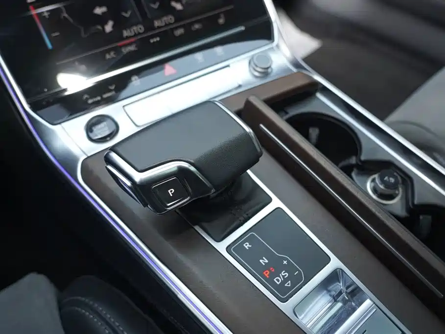 Audi A6L 2023 45 TFSI quattro Premium Dynamic фото 11