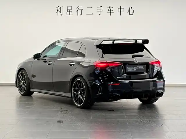 Mercedes-Benz A-Class AMG (Import) 2024 Facelift AMG A 35 4MATIC — фото 4