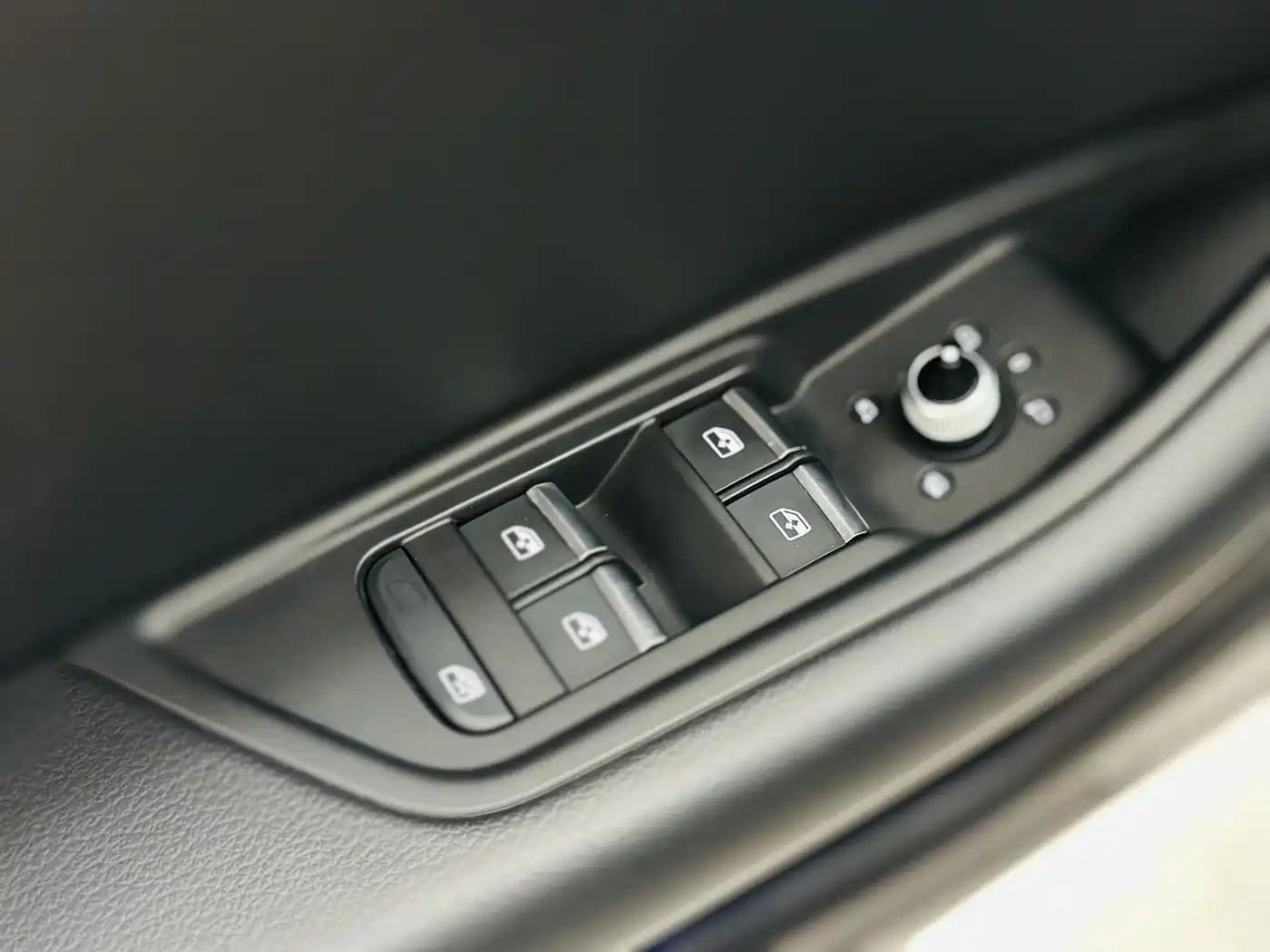 Audi A4L 2020 40 TFSI quattro Luxury Dynamic фото 14