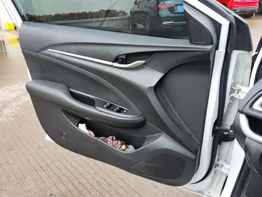 Buick Excelle 2021 Facelift 1.3T Auto Mild Hybrid Elite фото 7