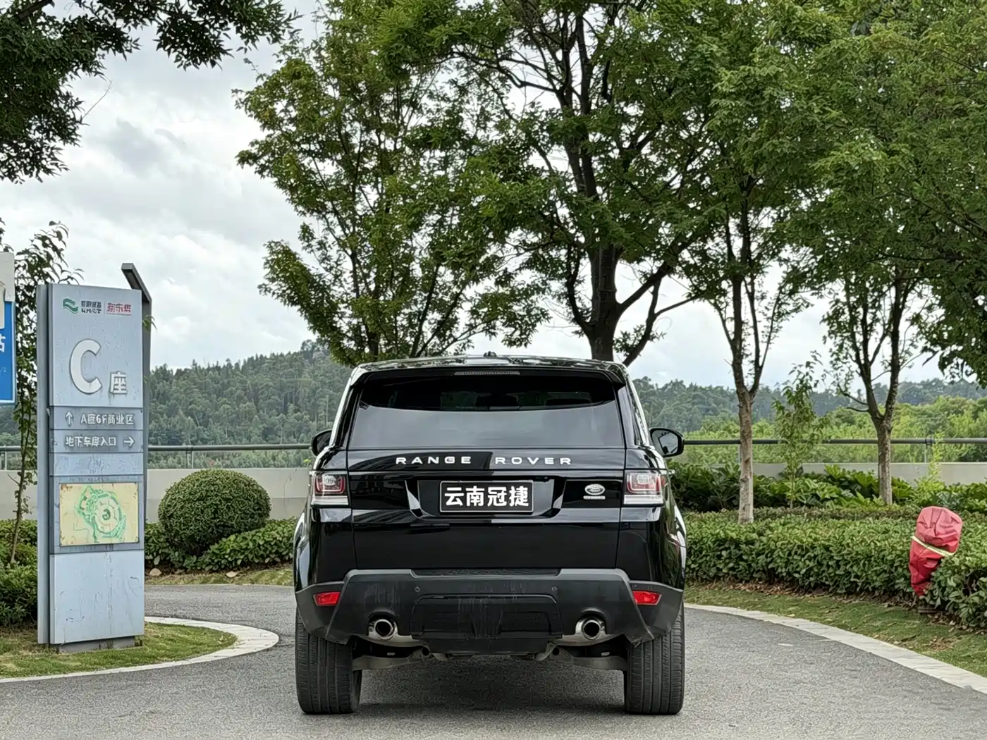 Фото 8 - Land Rover Range Rover Sport