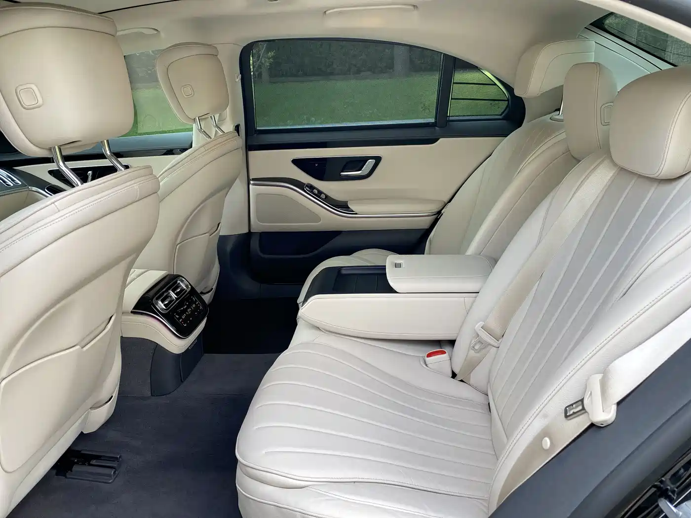 Mercedes-Benz S-Class 2023 Model S 400 L Business Edition фото 17