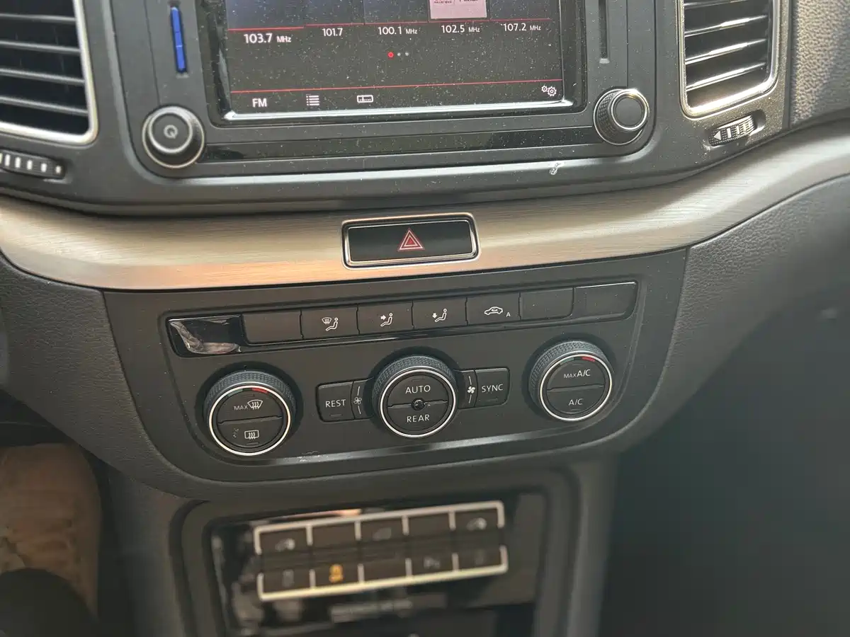 Volkswagen Sharan 2018 380TSI Comfort 7-Seater фото 18
