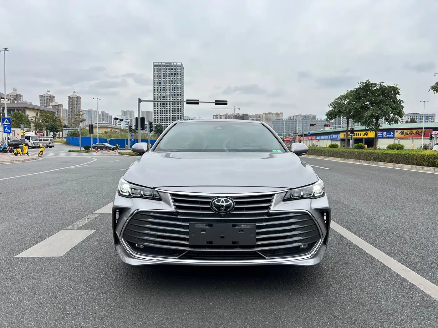 Toyota Avalon 2019 2.0L XLE Premium Edition (China VI) фото 2