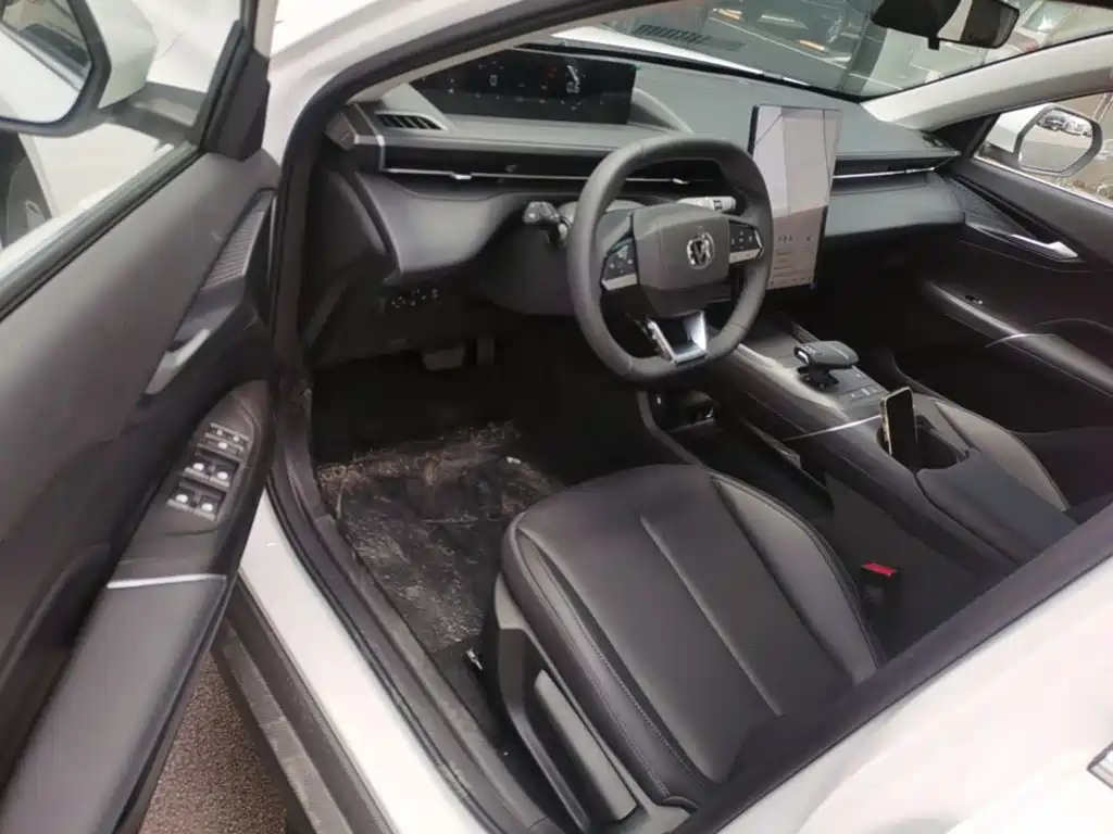 Changan Eado 2026 2025 Blue Whale 1.5T 500Bar Premium