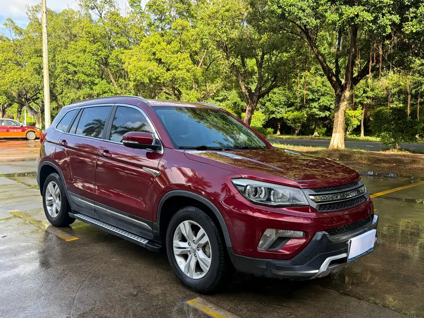 Photo 3 - Changan CS75