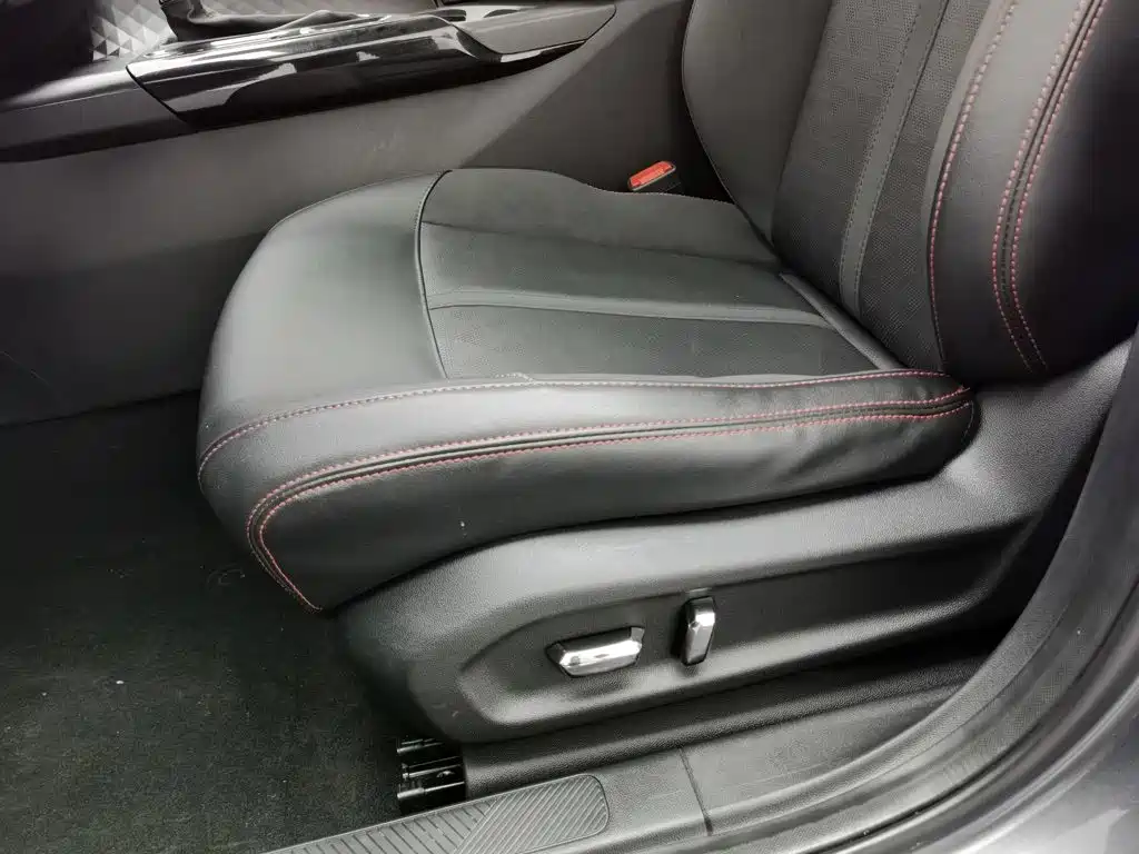Baojun Valli 2021 2021 1.5T Dali Sky CVT Premium