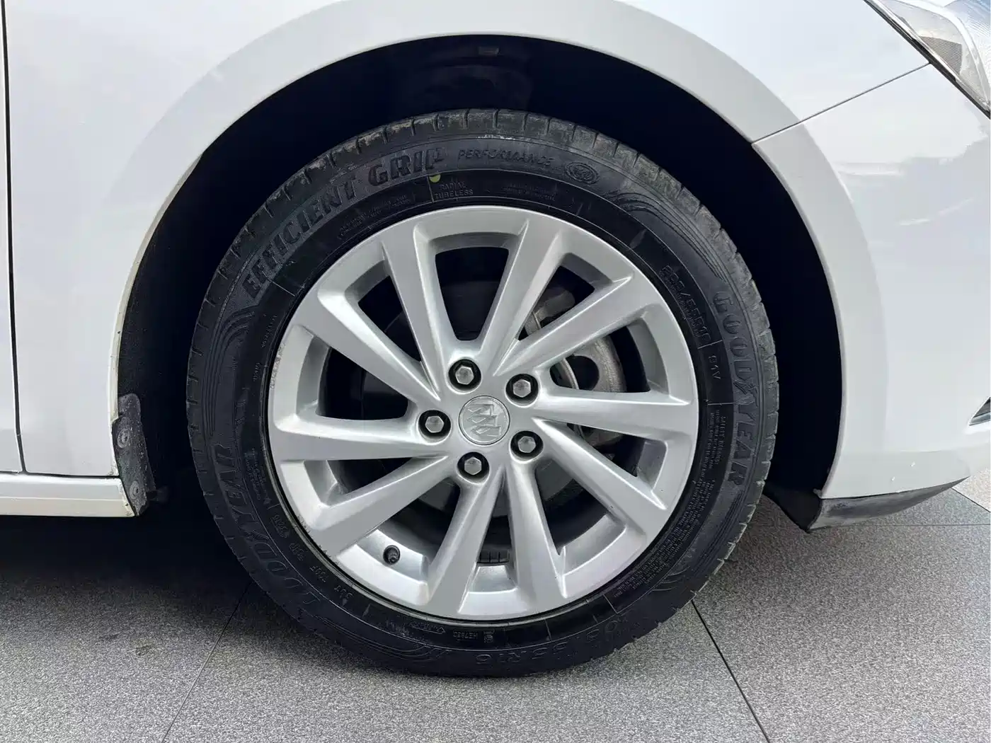 Buick Verano 2015 Sedan 15S Automatic Leading фото 8