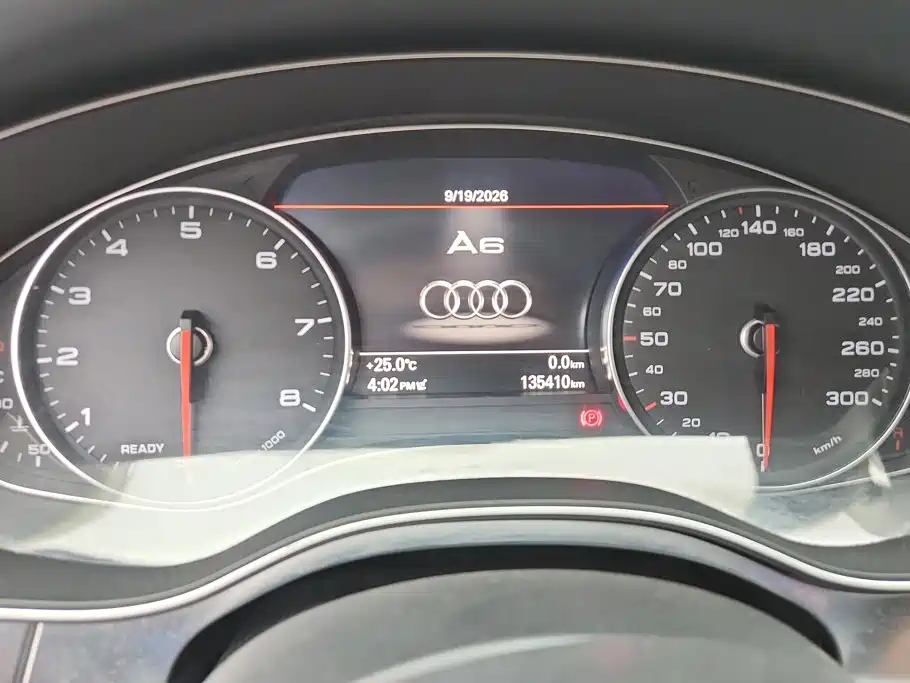 Фото 14 - Audi A6 (Import)