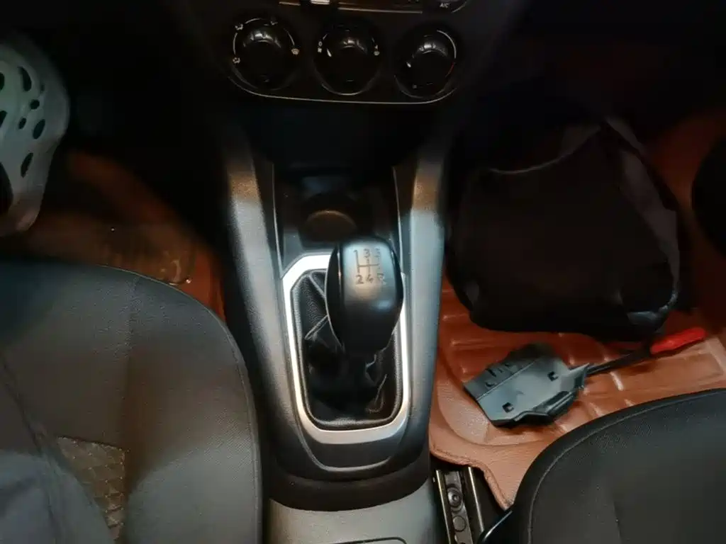 Photo 14 - Peugeot 301
