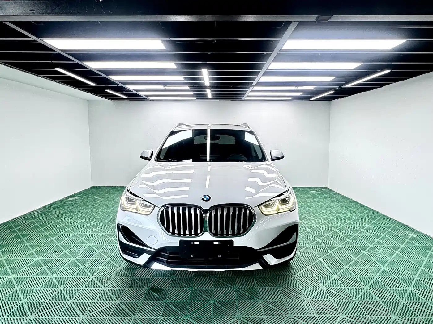 BMW X1 2022 sDrive20Li Fashion фото 2